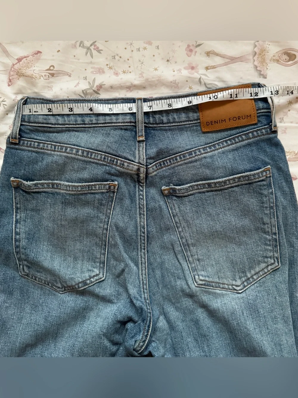 Aritzia Denim Forum Marianne Flare Jeans Size 25 Distressed Medium Wash